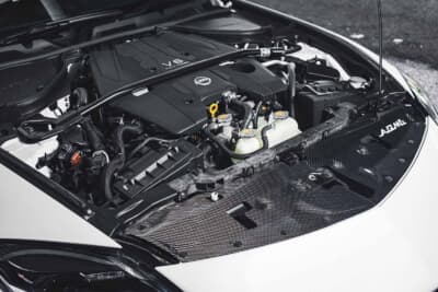 日産 フェアレディZ：V6ツインターボを覆うカーボン製バッフルシュラウドがフレッシュエアをインテークへ導く