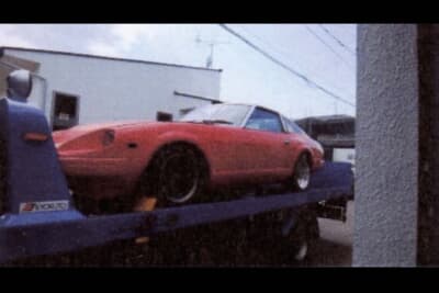 ニッサン・フェアレディZ：日産京都自動車大学校にやってきた時の晃司さんのＺ。「最初に見たときは、正直厳しいんじゃないかと思った……」と語るほど、状態は酷かった