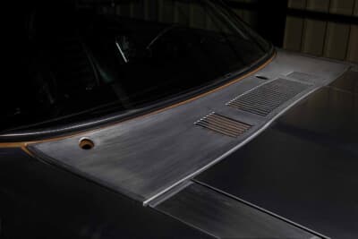 日産 フェアレディZ:アルミ製カウルトップは試作と評価を繰り返し精度を高めて仕上げた