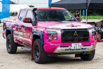 三菱 トライトン：圭rallyproject with MMC TOYO TIRES