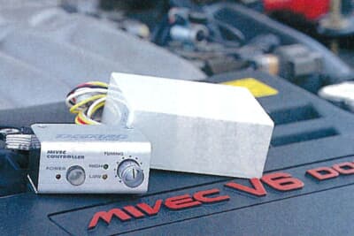 三菱 FTO GPX：カムの切り替えポイントを3000〜5500rpmの範囲で調整できるMIVECコントローラー