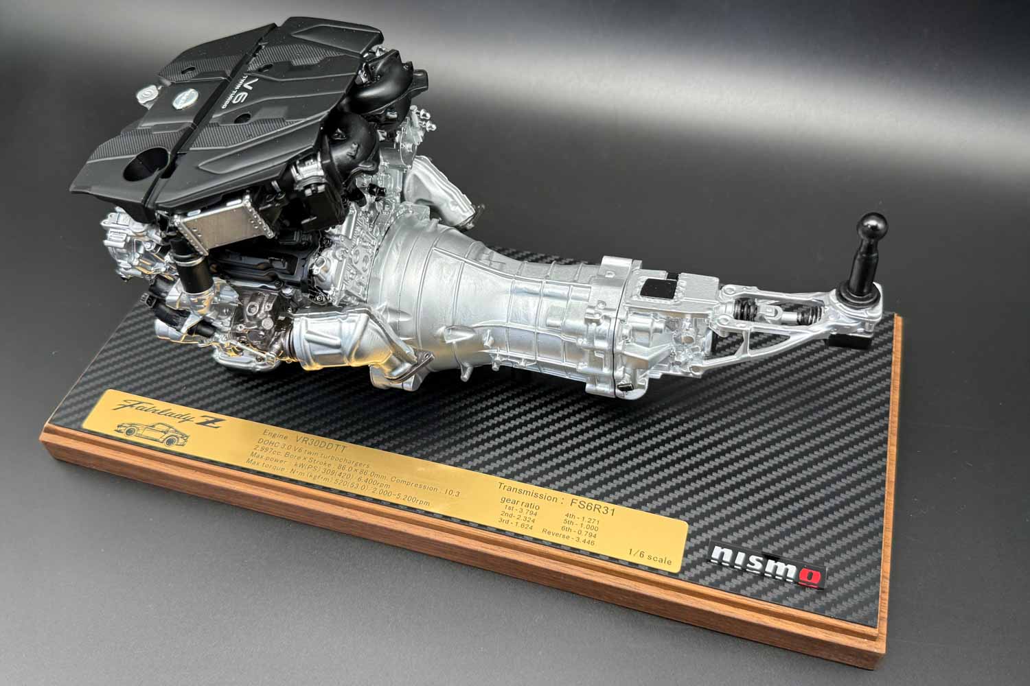 完売のNISMO製L型DOHCと新型ZのVR30DDTTを1/6再現〈PR〉 | AUTO MESSE