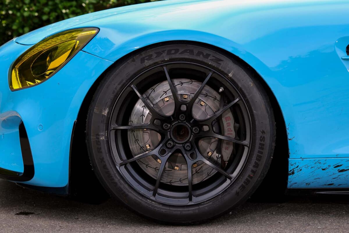 セット変更でタイムが1秒以上短縮。100馬力増のメルセデスAMG GT S