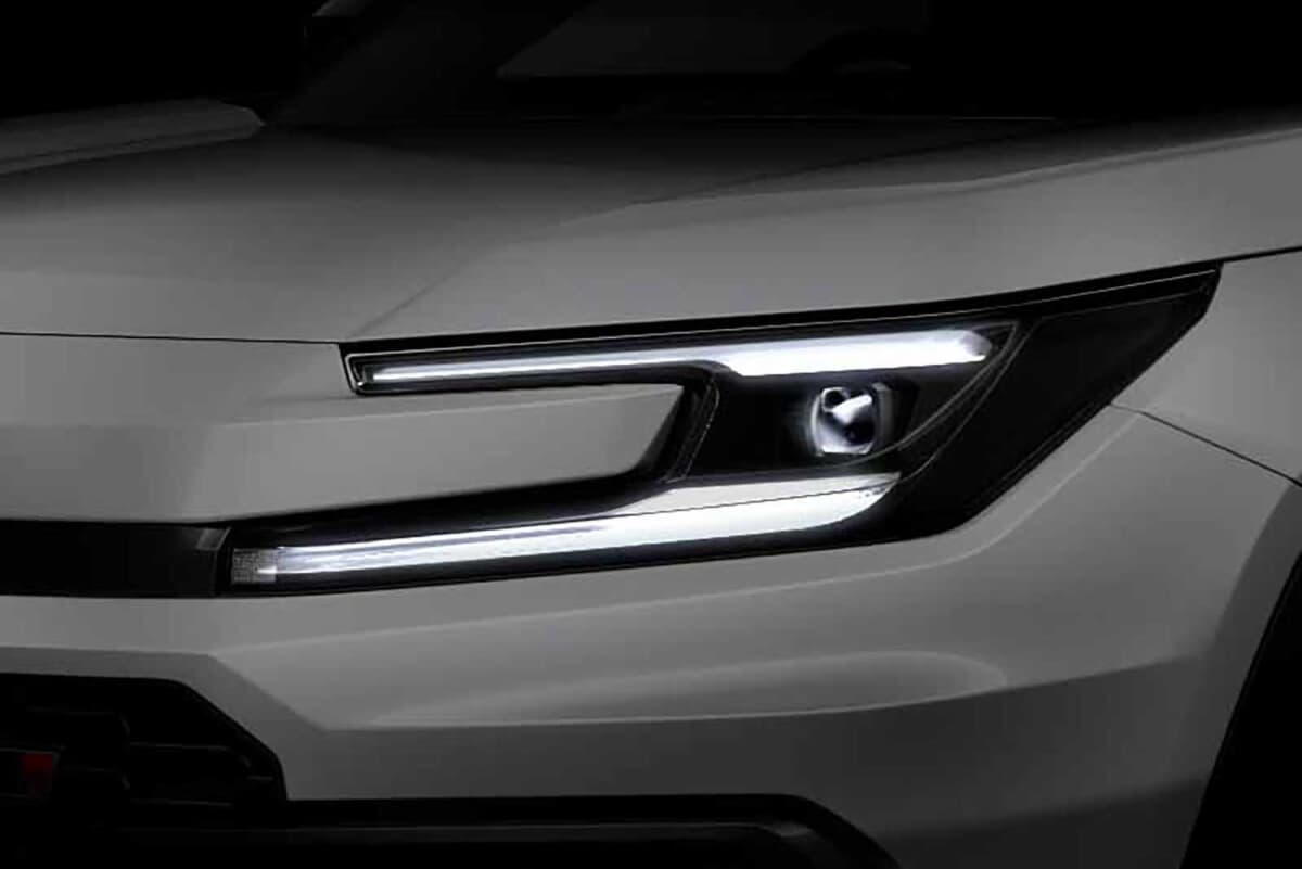 後付けでZグレード仕様のヘッドランプへ。60系RAV4へ純正