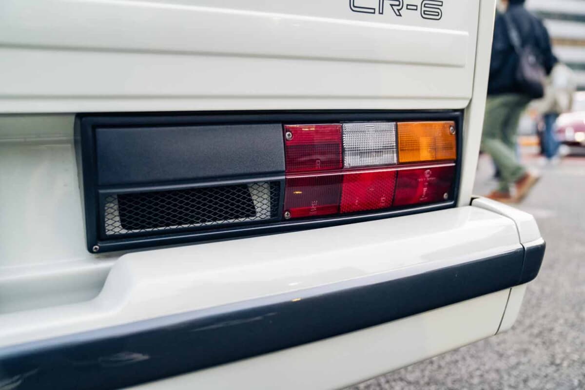 台湾の富豪が1992年に特注した世界に1台。RUFが車体骨格から仕立てたT3